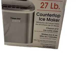 Magic Chef Countertop Ice Maker 27 Lb. - Choice of 2 Cube Sizes, Makes Ice in 7 Minutes, Model 1010948023