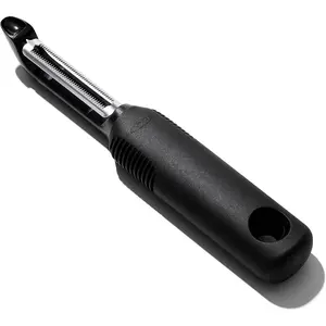 Good grips serrated peeler