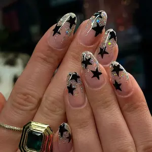 Star Pattern Glittering Fake Nails with Nail File & Tape, 24pcs/set Short Almond False Nails for Women & Girls DIY Nail Art, Effortless Nails Manicure Set
