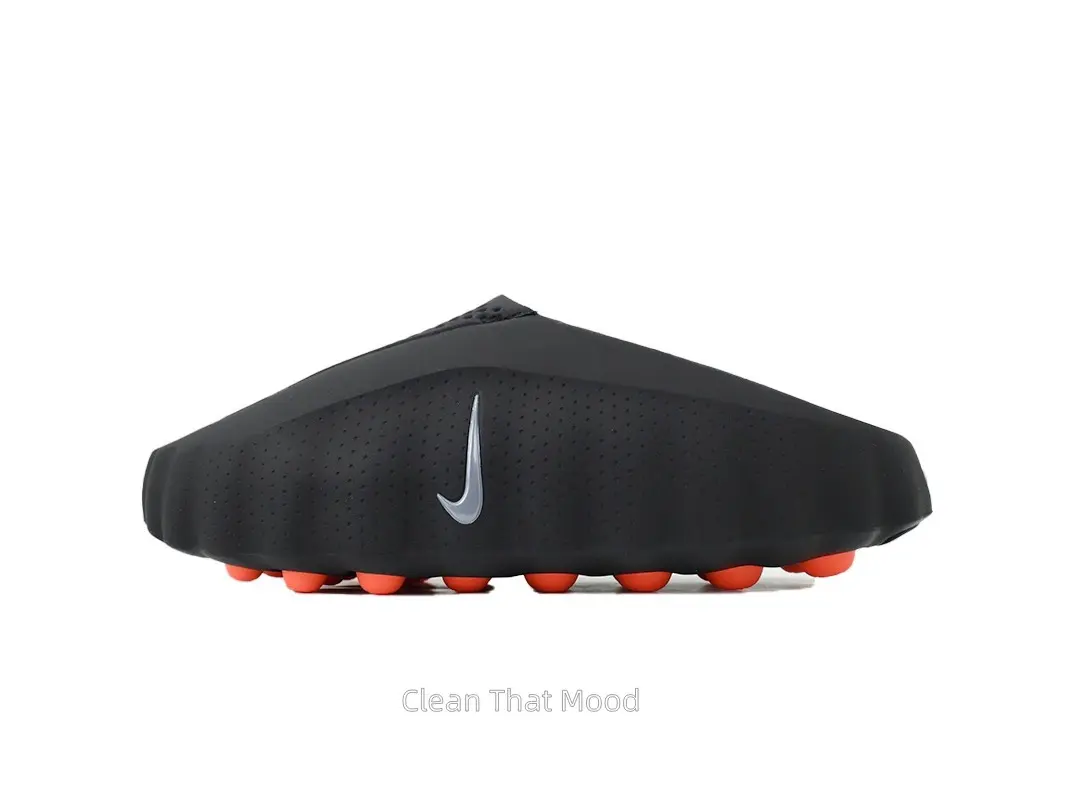 Men’s Two-Tone Black Orange Closed Toe Mule Slides, Vintage Street Hip Hop Wavy Perforated Texture EVA Clogs, Lightweight Cushioned Post Workout Recovery Shoes