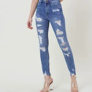 Pantalon Vibrant - Blue Jeans with Distressed Details