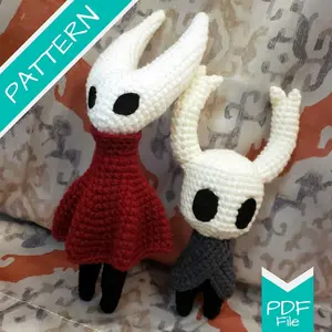 Amigurumi Crochet Set - Little Knight & Insect Fighter Inspired Plush Toys Keychain Yarn Crafted Collectibles for Crochet Enthusiasts