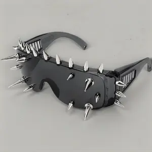 Spiked Decor One-Piece Fashion Glasses for Party Street Styles - Black PC Frame with Novelty PCM Lens - Perfect for Sweater Jacket Sweatshirt Hoodie Leather Cargo Pants - Ideal for Summer Beach Vacation
