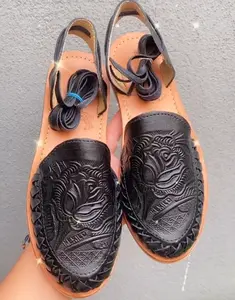 Huarache sandal Black lace-up rose tooled/Mexican sandals Lace-Up/ mexico huarache black/ black leather sandals women/ boho hippie sandals