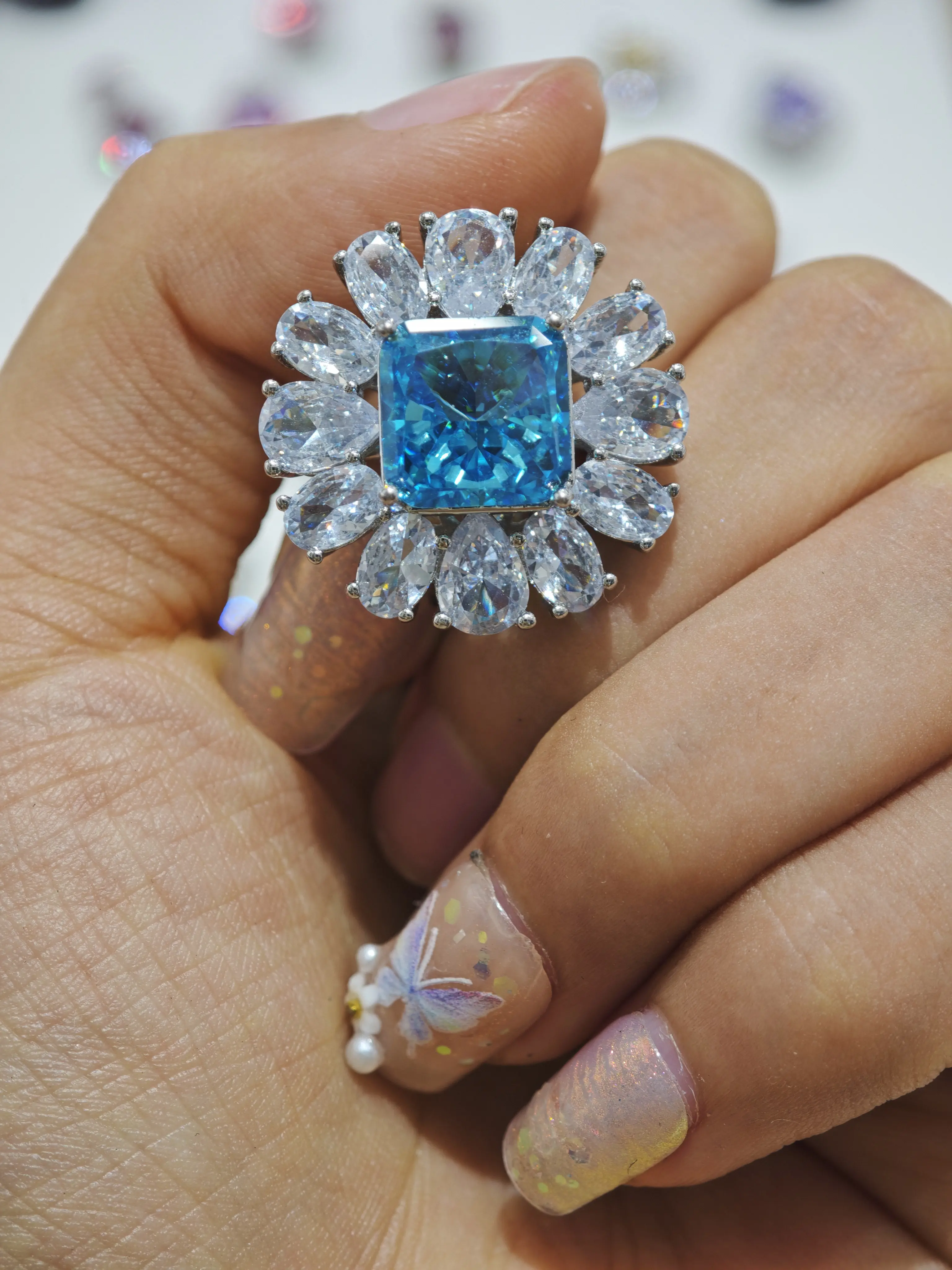 Yvon(16265)gc.blue ring