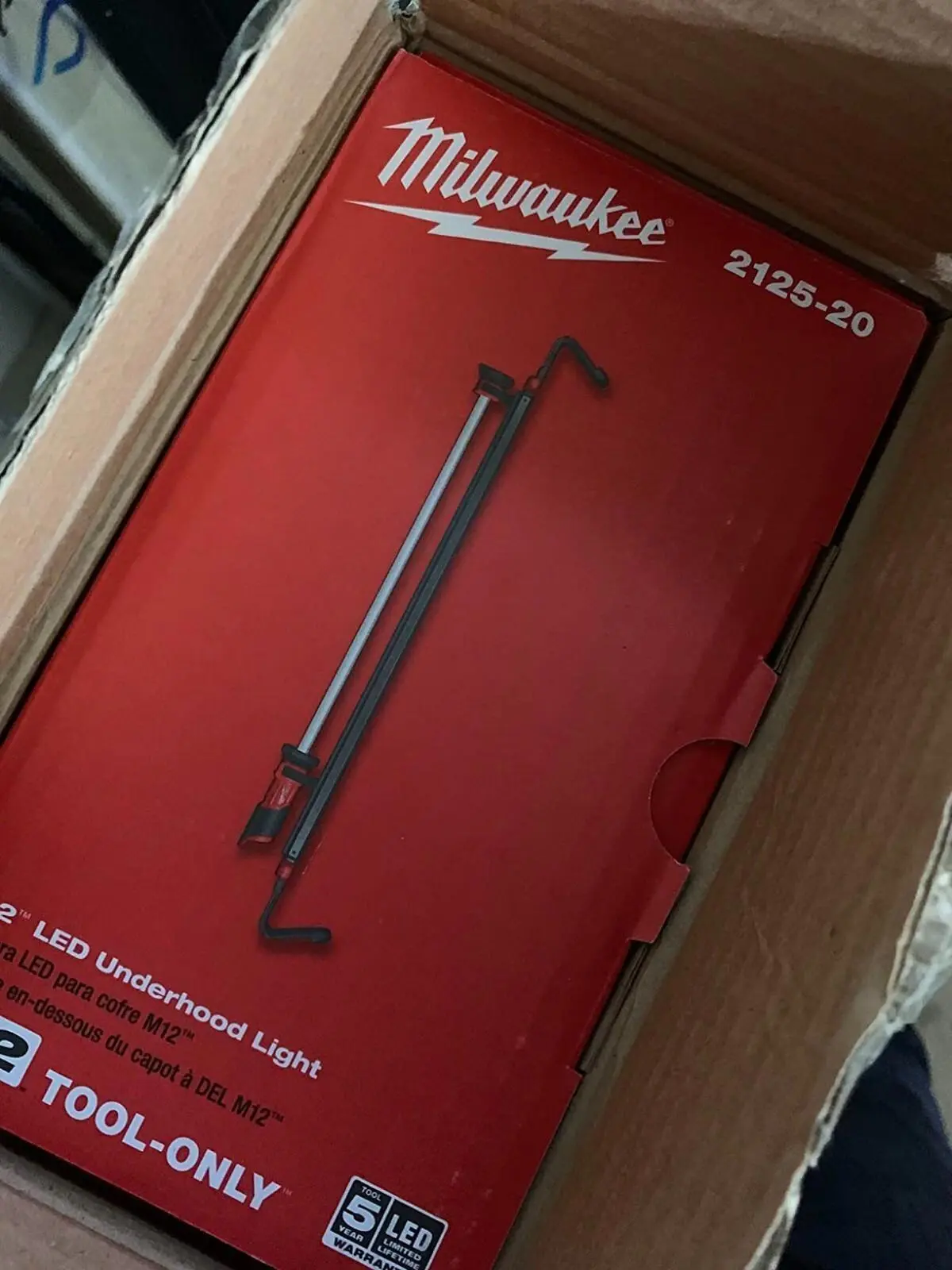 2125-20 $219 MSRP Milwaukee M12 LED Underhood Light (Tool Only)