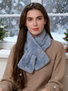 1Pc solid color scarf women's winter versatile plush thickened scarf Korean version solid color fur neck cover girl cute fur scarf