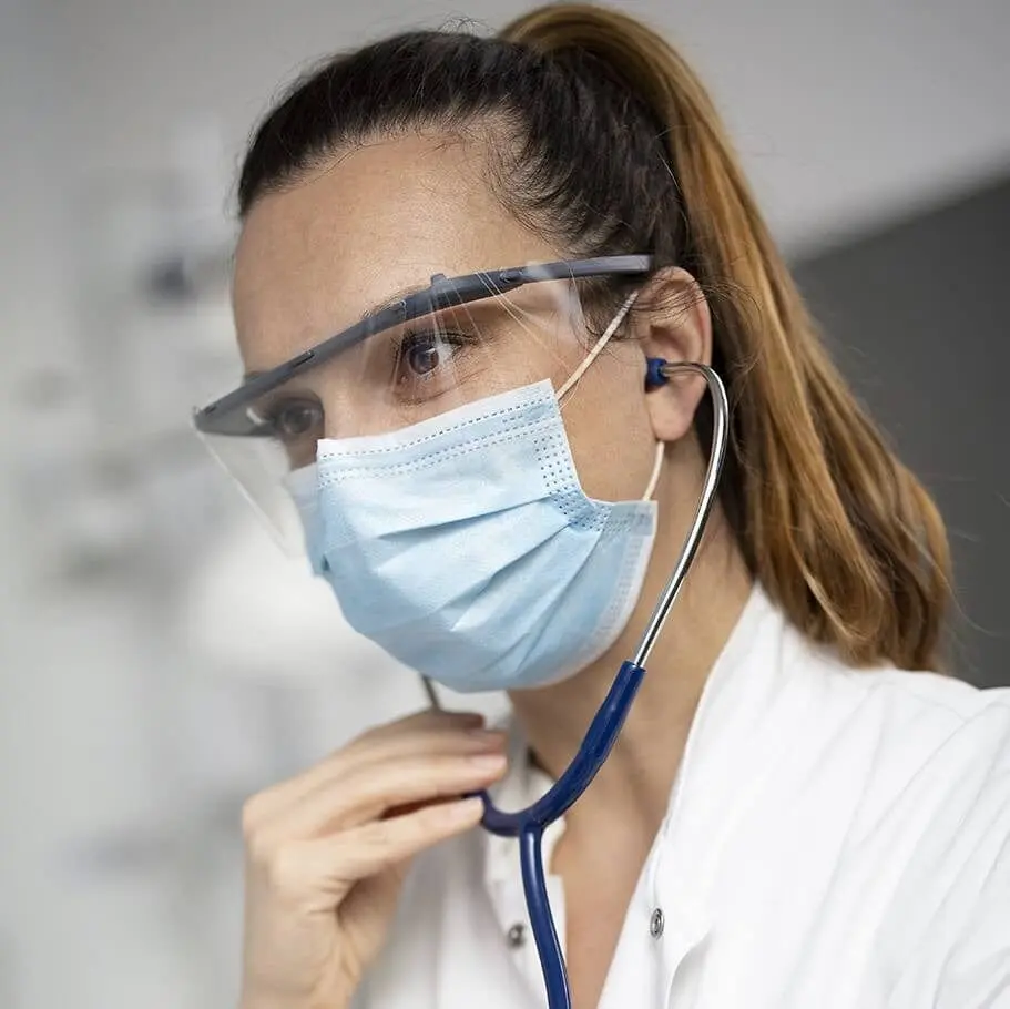 Unisex Disposable 13G Eye Shield Mini Kit - Lightweight Face Covering Accessory, 5 Frames, 20 Anti-Fog 9’’ 1/16 x 2’’ 3/4 Lenses, Protective Film, Simple Quick Replacement, Ergonomic Splashproof Healthcare Protection (Not Rated for Impact Resistance)