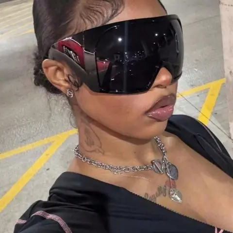 Oversized Futuristic Cyberpunk Aesthetic Style Glasses, Women's Stylish Wraparound Frame, Cool European & American College Vibe, Essential for Back to School, Wraparound Sunglasses, Fashionable Sunglasses