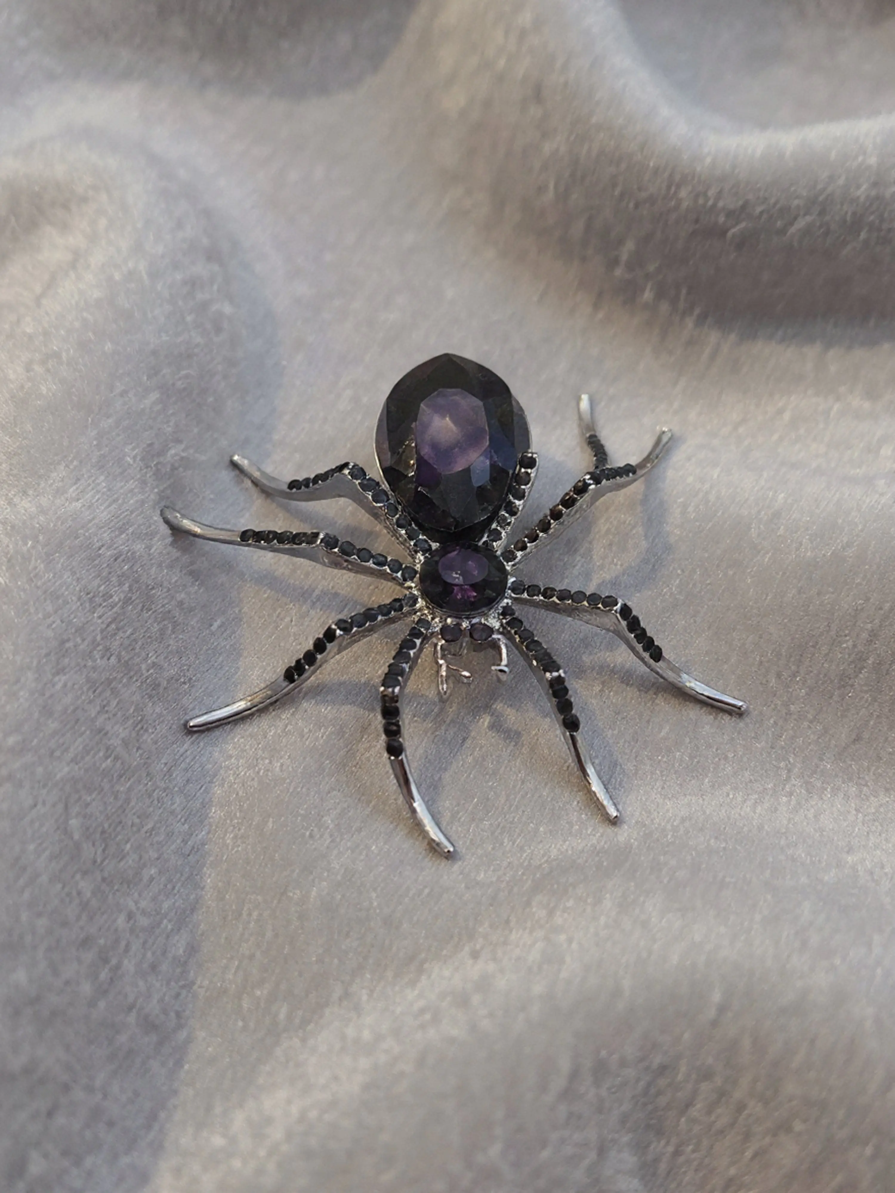 PURPLE SPIDER BROOCH
