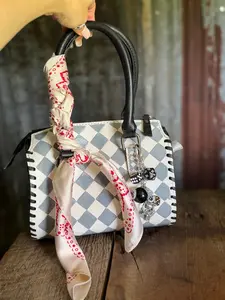 Checkered Speedy - Small