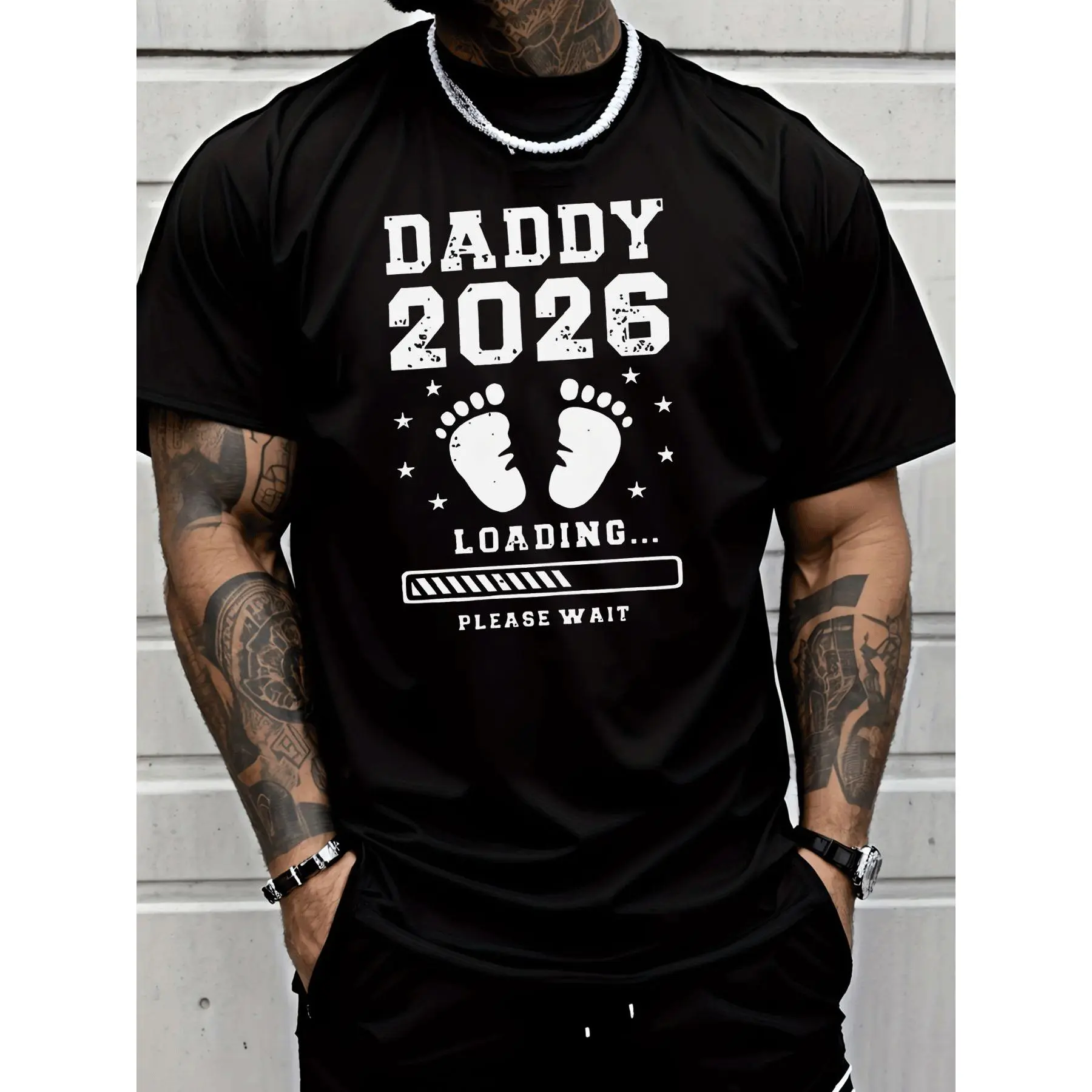 Daddy 2026 Loading Baby Feet Print Men's Fashion Casual Trendy T Shirt with Footprints Stars Loading Bar Pattern Adult Men Outfit for Expecting Fathers New Dad Announcement Casual Wear Holiday Gift.