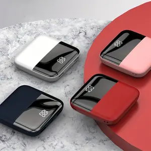 This 10,000mAh mini portable power bank features high capacity and fast charging via a USB-C port. Compatible with a wide range of brands—including iPhone, Samsung, and Xiaomi—it is an essential companion for extended outdoor use.
