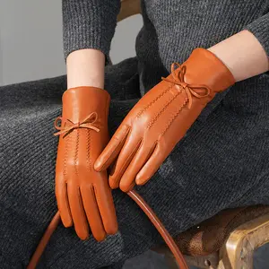 Women's Genuine Leather Gloves with Bowknot Sheepskin Autumn Winter Warm Riding Gloves Touchscreen Driving Riding Windproof Fleece Lined Winter Gift Trendy Winter Accessories