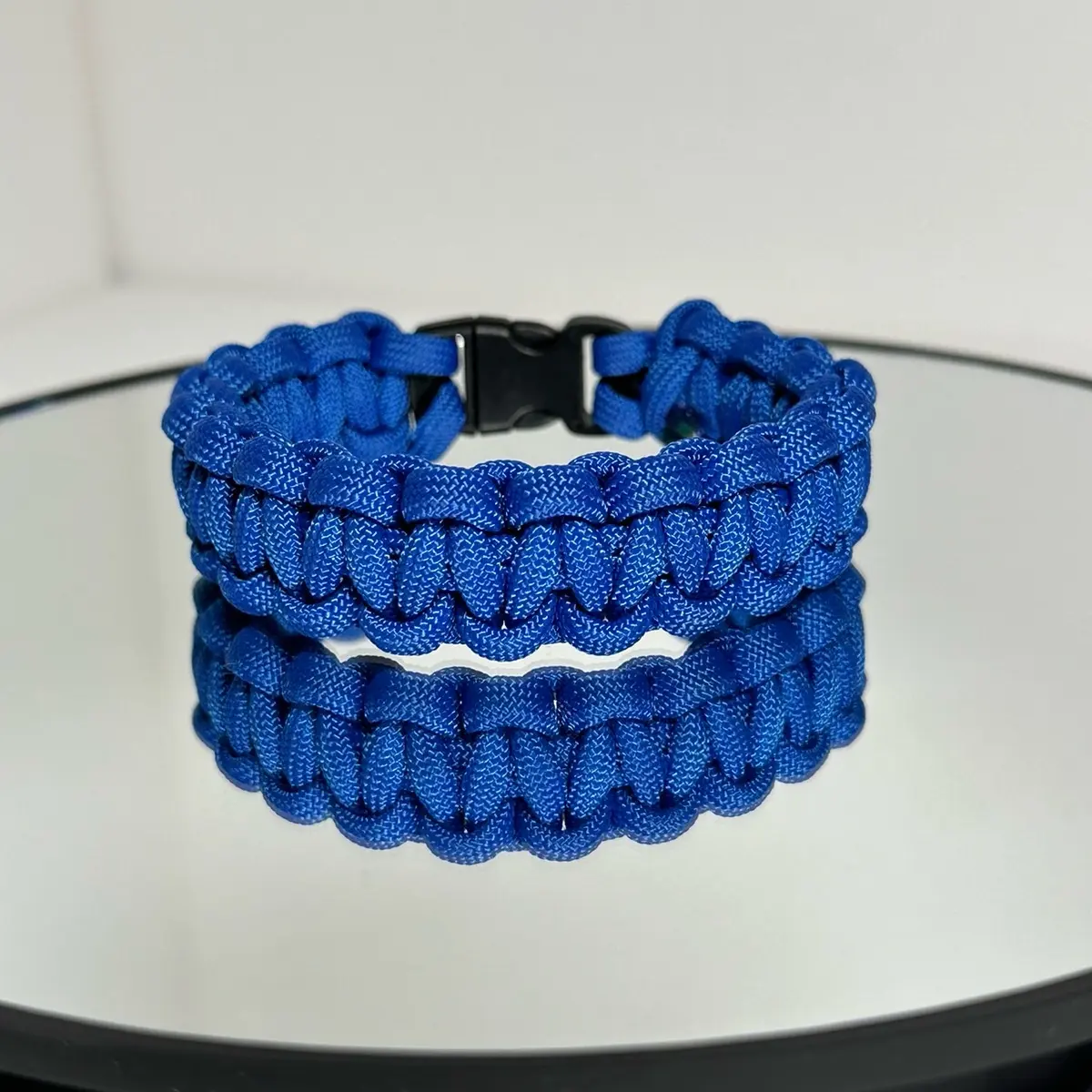 Cobra Weave Survival Paracord Bracelet