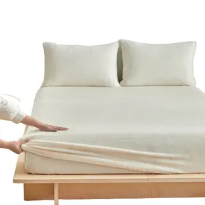 Emperor Size Arctic Fleece Bedding Set, High-Quality Fabric, Warm and Breathable, Includes Sheet and Pillowcases