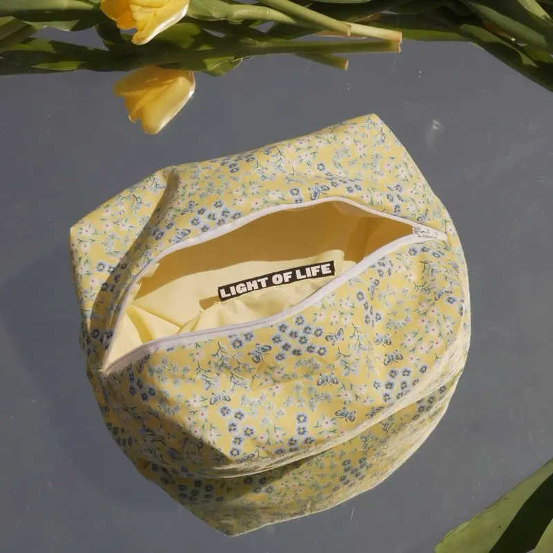 WILDFLOWER COSMETIC BAG