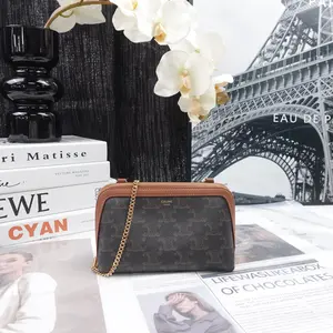 Pre-owned Celine Canvas Shoulder Bags Triomphe Maillon Brown Shoulder Bag T10192333