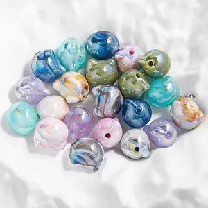 Cat Pearl Luster【 Handmade Beaded Necklaces, Bracelets, Accessories, and Phone Charms】
