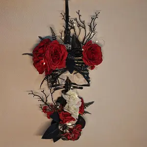 Halloween Decor, Floral Skeleton Torso for Halloween Decorations Indoor, Easy to Assemble Halloween Skeleton Ribcage with String Lights, Gothic Skeleton Decorations Wall Display