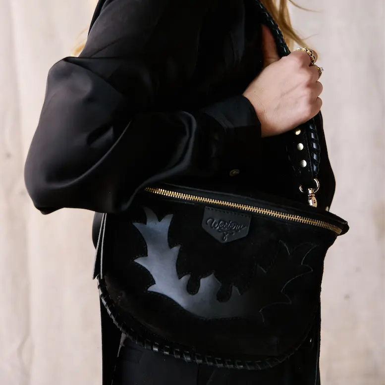 Suede Bum Bag for Women, Western Convertible Crossbody Hip Pouch with Leather Applique and 2 Removable Straps, Sorrel, Belt Bags, Portable Waist Women's Fanny Packs & Belt Bags