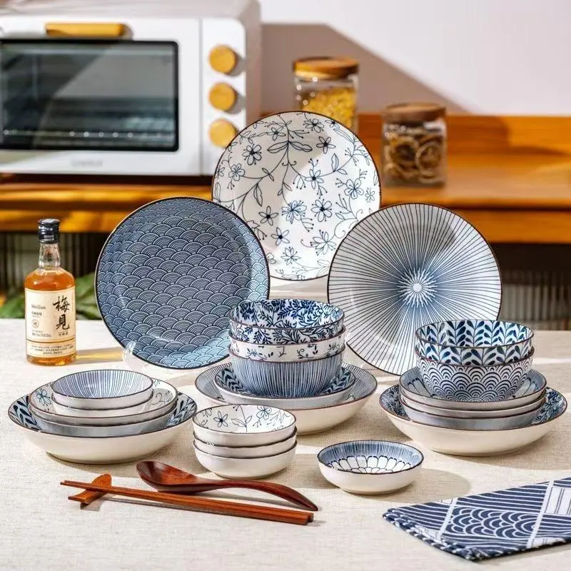 12-piece combination blue and white kitchen dinnerware set, including 4 dinner plates, 4 bowls, and 4 serving plates. Blue and white dinnerware, suitable for 4 people   family  , dishwasher and microwave safe. Tableware Cutlery