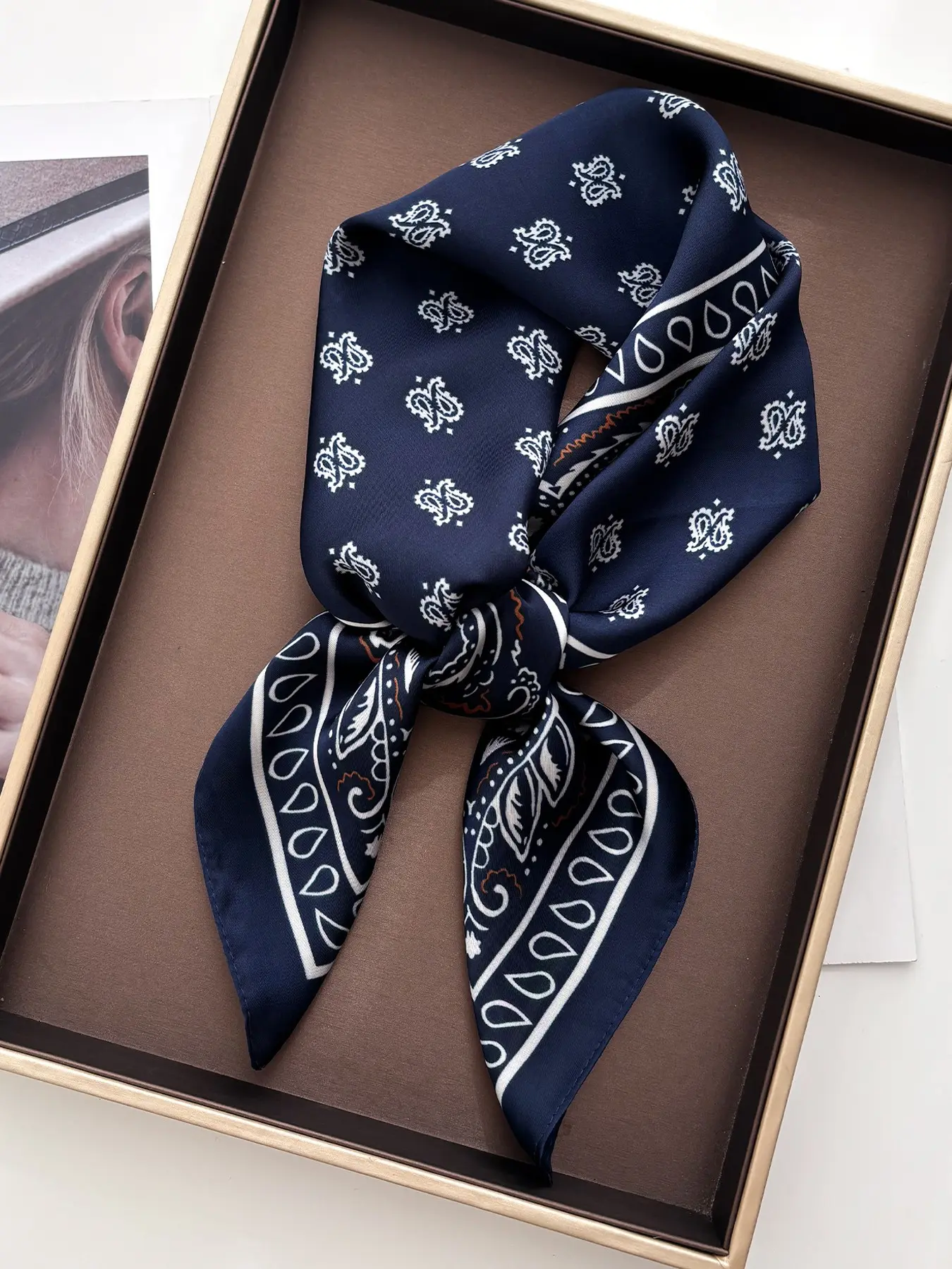 1pcs 70*70cm Elegant Luxury Square Scarf For Women Ladies Paceley Hijab Headscarf Neckerchief Soft Stain Faux Silk Scarves Shawl Warps Scarf Head Wrap