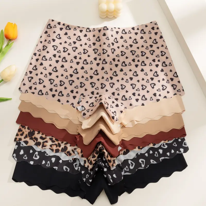 Women's Mid-Waist Underwear Set, Fashion Print Heart Slim Fit Yoga Shorts, Elastic Comfortable All-Season Ladies Briefs