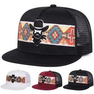 Adjustable Western Cowboy Geometric Patterns Embroidered Hip Hop Hat Mesh Hat Trucker Hat for Casual Outdoor Use, Unisex Sun Protection
