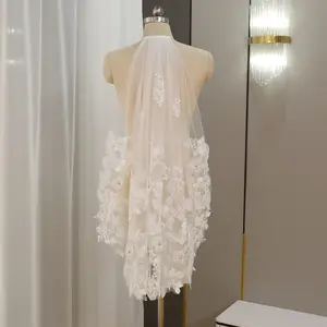 Romantic Cascading 3D Floral Lace Wedding Veil with Sheer Tulle – Luxurious Bridal Accessory for a Fairy-Tale Wedding