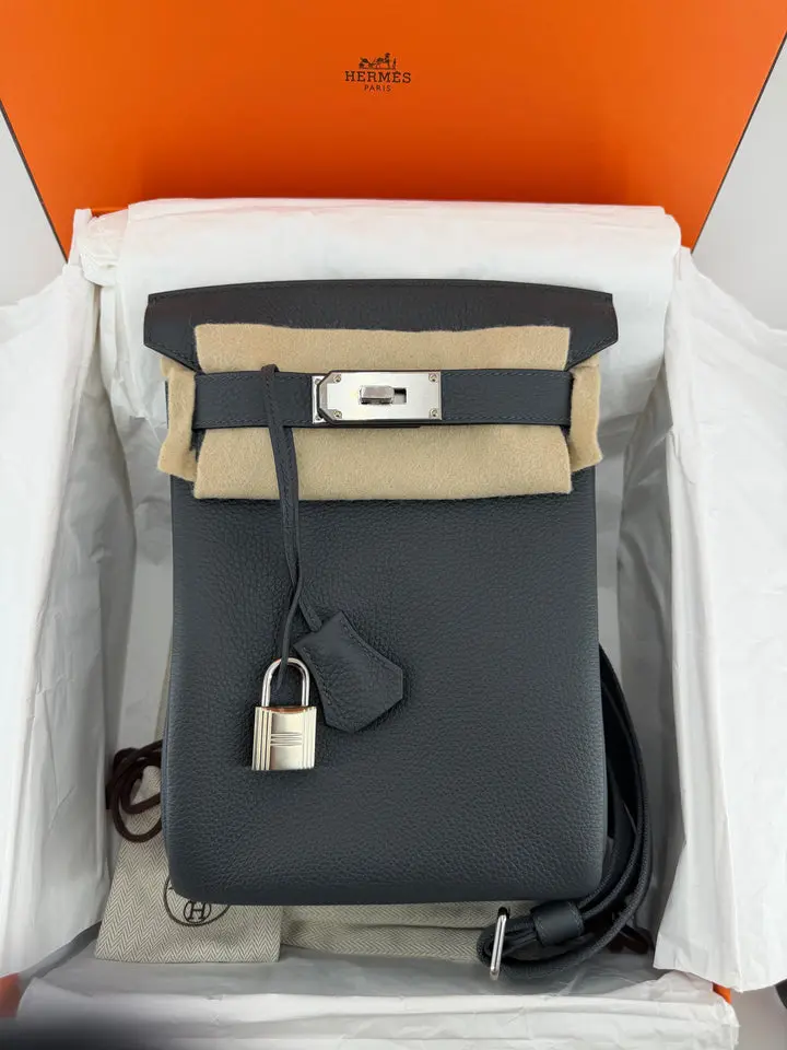 Pre-owned HERMÈS Togo Crossbody Bags Hermes Hac a Dos PM in Gris Misty with Palladium Hardware Sling Bag