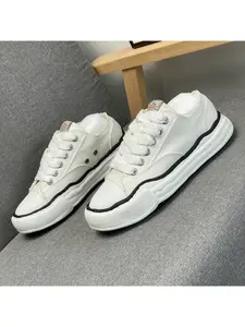 Pioneer designed versatile unisex trendy shoes break the bondage of traditional aesthetics, unique contour adds memorable highlights to daily outfits, suits crowds pursuing unique styles and creates distinctive daily dressing shapes.