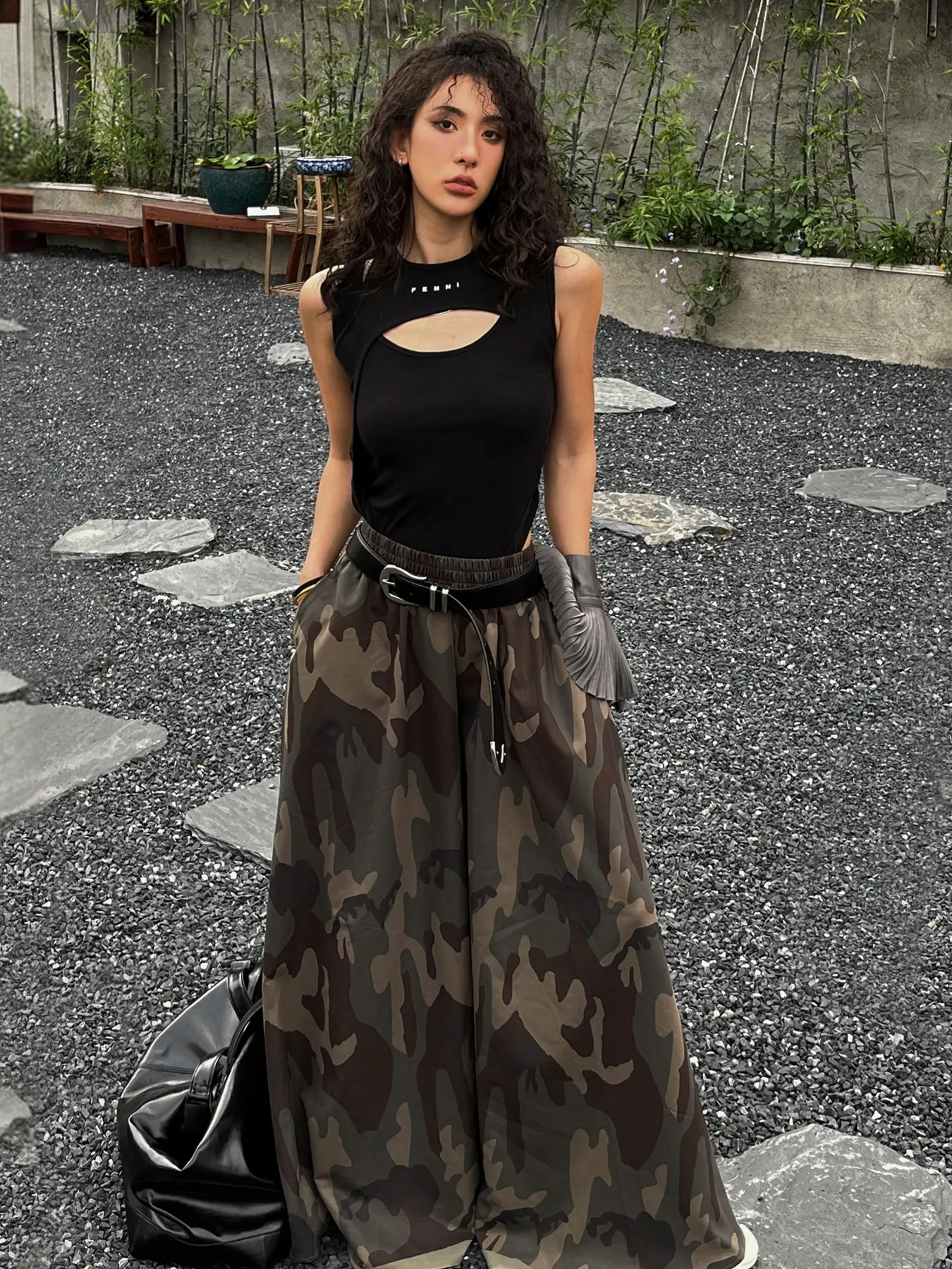 Jungle Adventure Camouflage Skirt with Elastic Waist, Mid to High Waist, Loose, Small and Unique Retro Design