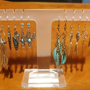 Rustic Jewelry - Elegant Earrings with Natural Elements and Unique Designs