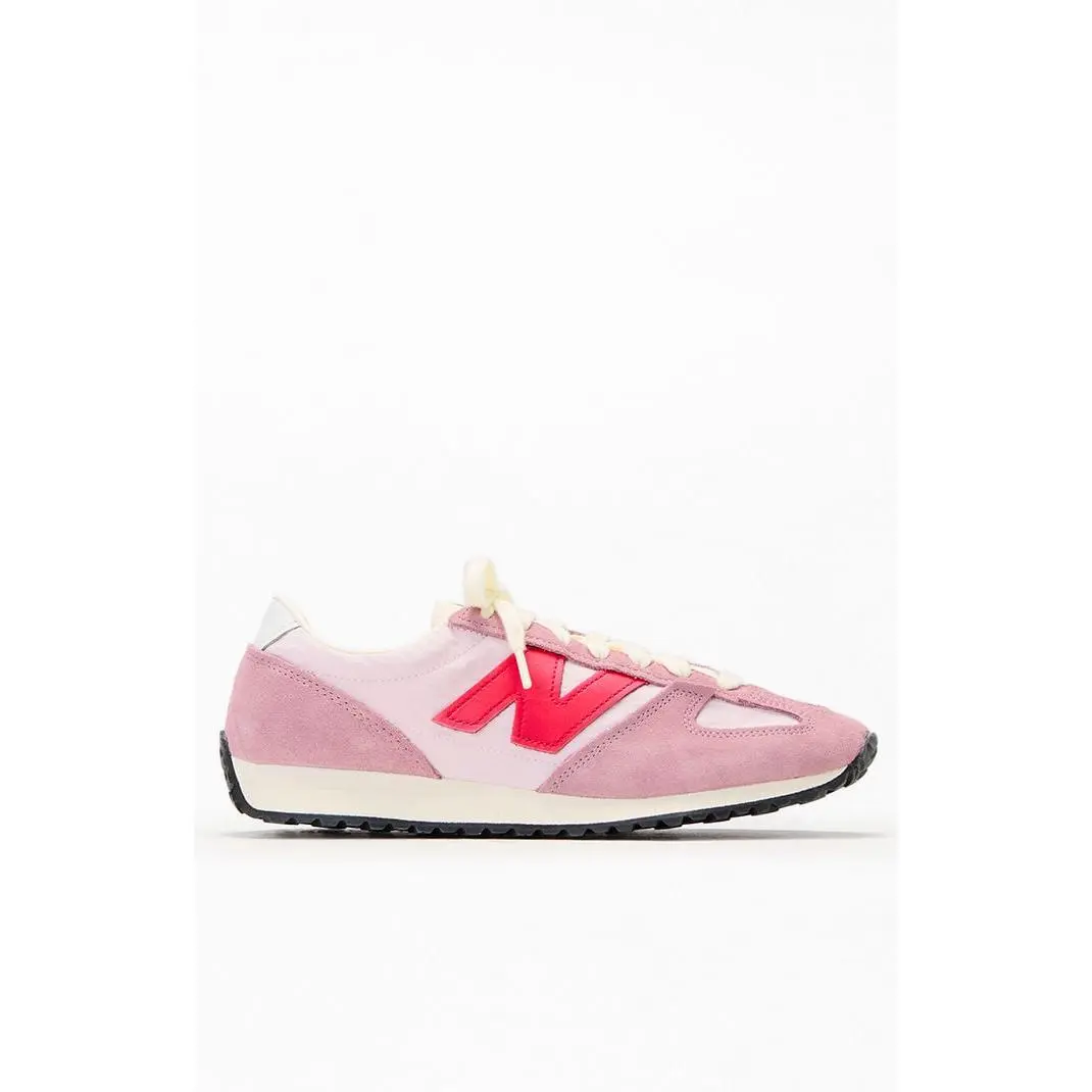 New Balance Women's Pink 471 Sneakers - Multicolor New Balance Women's Pink 471 Sneakers - Multicolor