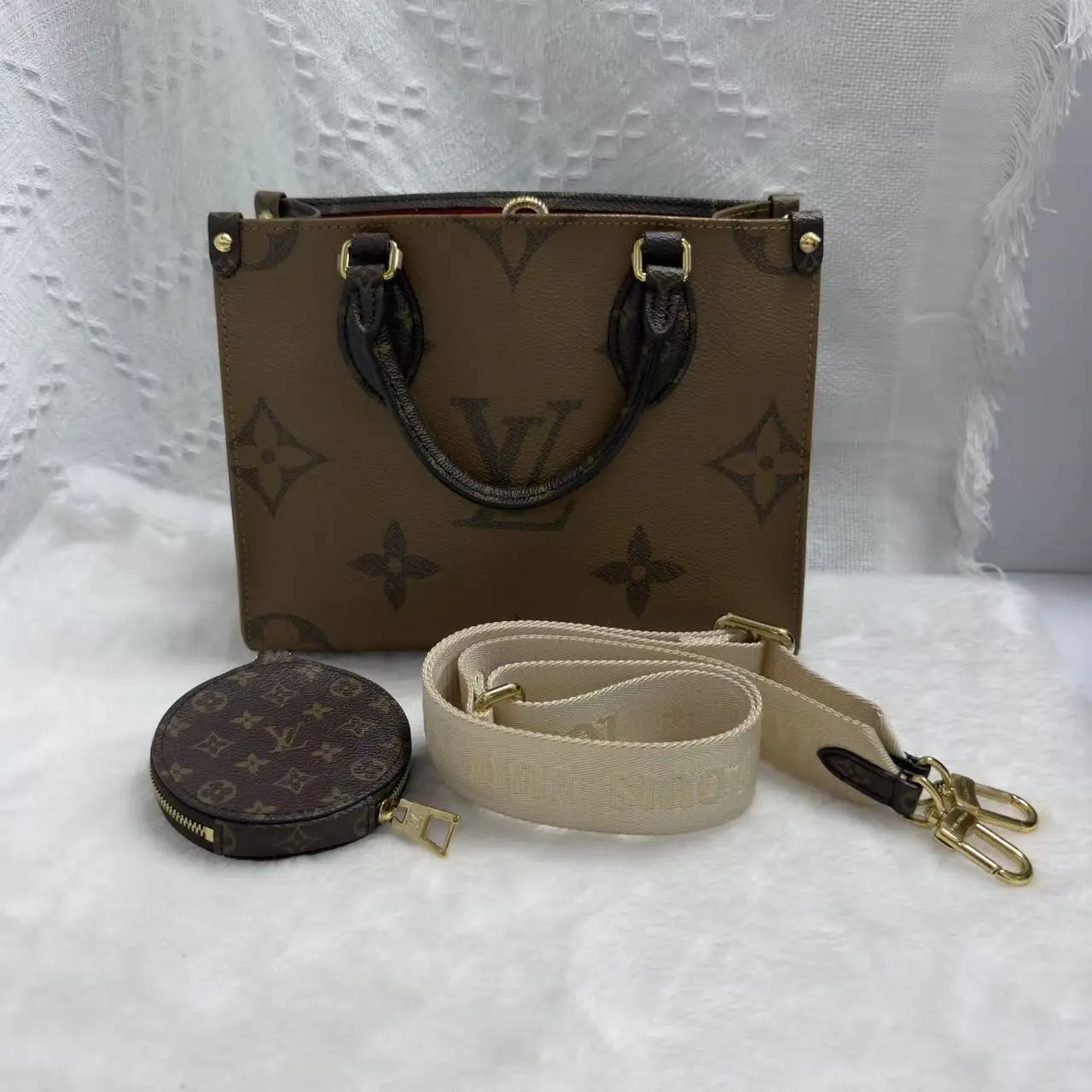 Pre-owned Louis Vuitton OnTheGo PM Reverse Monogram Giant Canvas Tote Bag – Brown ZG817