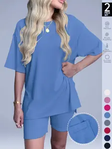 Women's Solid Color T-Shirt and Fitted Shorts Knit Loungewear Set, Casual Comfortable Round Neck Sleepwear Outfit for Summer, with Pockets and Oversized Fit, Women's Affordable Pajamas