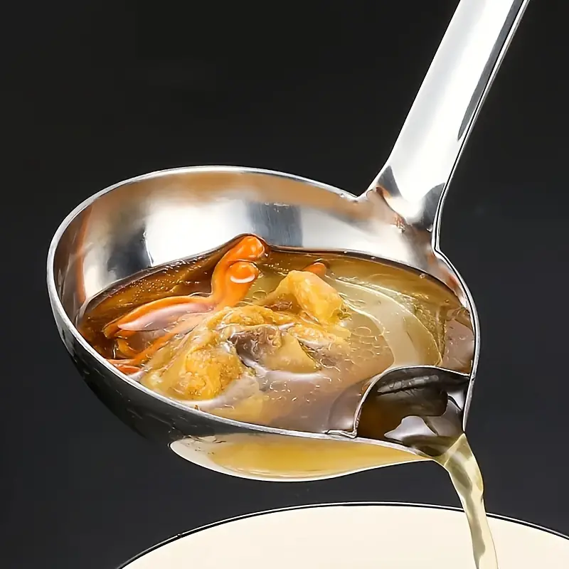 Stainless Steel Oil-Separating Ladle |   Oil Skimmer |   Household Soup Ladle with Oil Separator |   Oil-Removing Spoon for Hot Pot & Kitchen Use |   Spill-Proof Oil Skimmer