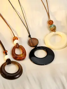 New Oriental Ancient Style Long Feather Necklace for Women, Vintage Ethnic Wind Unique Versatility Sweater Chain, Collarbone Chain, Geometric Patterns