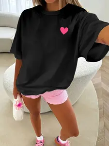 Unisex Pink Heart Graphic Crew Neck Short-sleeve Tee, Women's  Casual Fashion Top for Spring & Summer,  Versatile for Daily Looks, Travel, Vacations, Streetwear & Campus Styles（1）