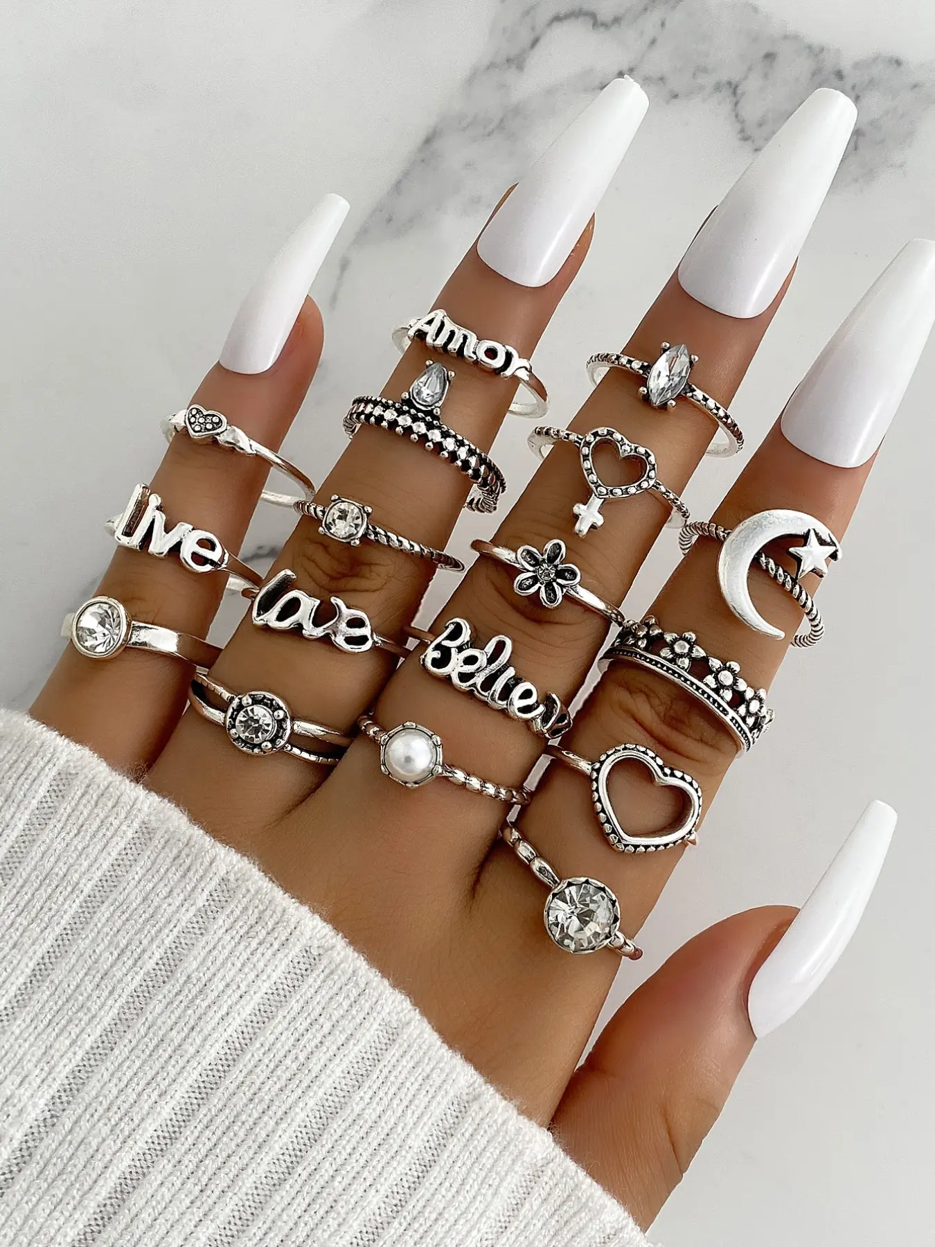 Vintage Hollow Heart Crown Small Flower Ring Set of 16 Pieces, Finger Jewelry, Elegant Jewelry Collection, Heart Shaped Ring, Fashion Promise Ring, Heart Promise Rings, Heart Letter Rings, Letter Band Rings, Perfect for Special Occasions
