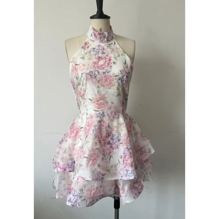 Hanging neck butterfly condensation back