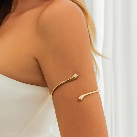 Minimalist Arm Cuff, Fashionable Body Jewelry for Women & Girls, Trendy Versatile Piece, Perfect as a Birthday Gift, Elegant Jewelry Bracelet, Open Cuffs, Cuff Bangle, Minimalist Bracelets