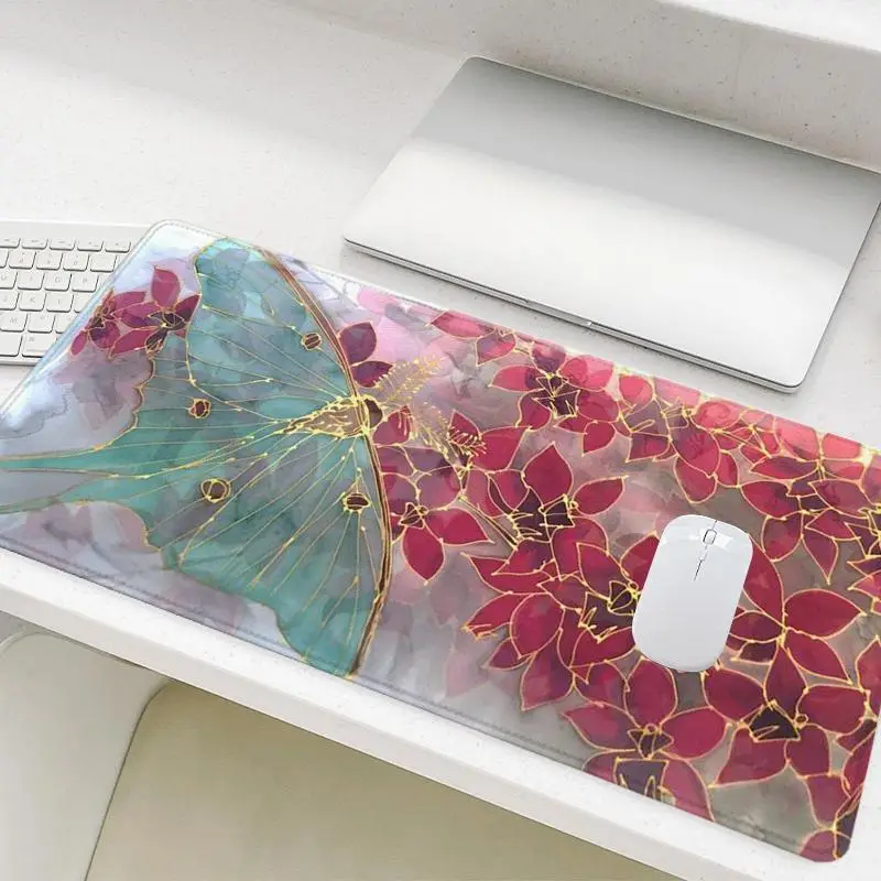 Butterfly & Flower Pattern Mouse Pad, Rectangle Gaming Mouse Pad, Office Desk Keyboard Mat, Non-Slip Rubber Base Stitched Edge Desk Pad For Home Offic