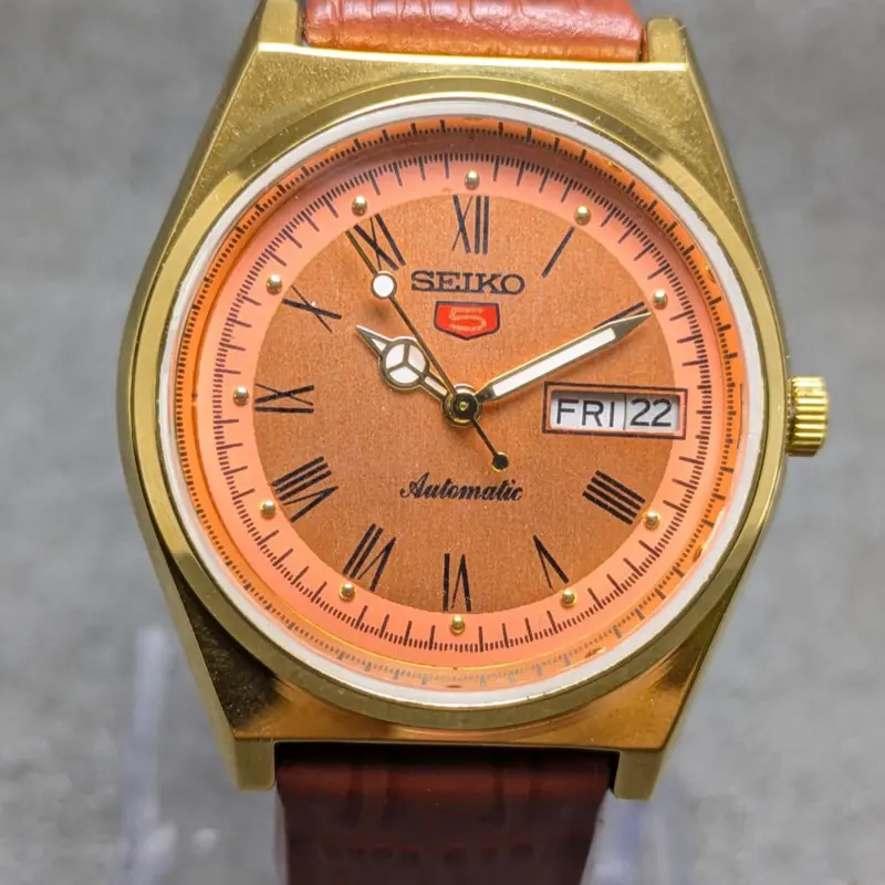 Seiko 5 Vintage Automatic Watch - Gold Case, Roman Numerals, Day-Date