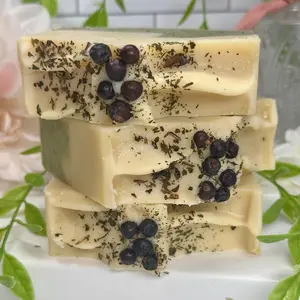 Evergreen – Coconut Milk Shampoo Bar