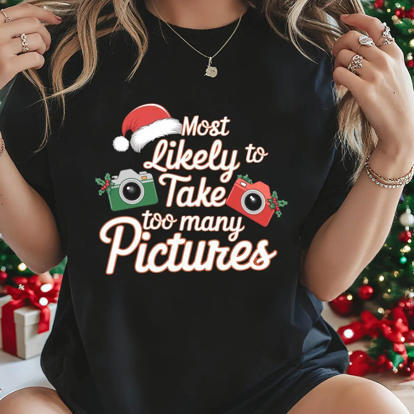 Women's Soft Graphic T-shirt, Casual Short Sleeve Crew Neck Top with 'Most Likely To' Christmas Slogan for Everyday Wear, Shortsleeve, Tshirt, Machine Wash, Casual Tee, Graphic Print, Wrap, Love