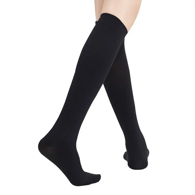 First-class mid-tube socks - toe-covered - black
