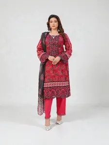 Pakistani Cotton Salwar Kameez, Cultural Wear for Women