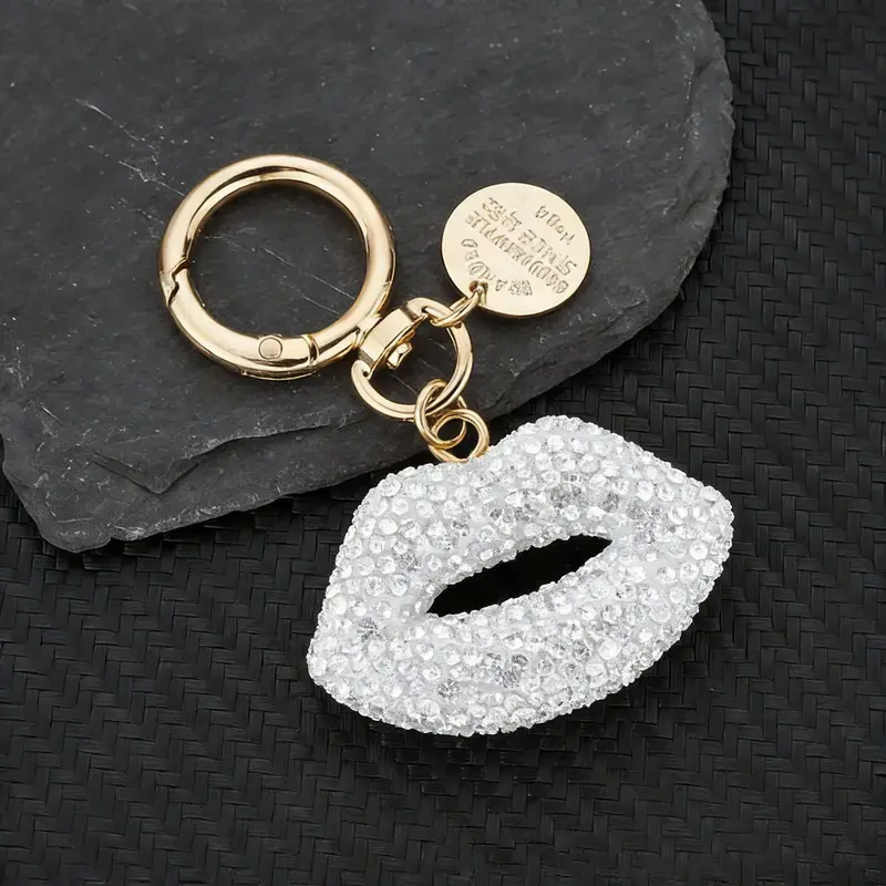 Handmade lip-shaped keychain, minimalist style, perfect for women and ...